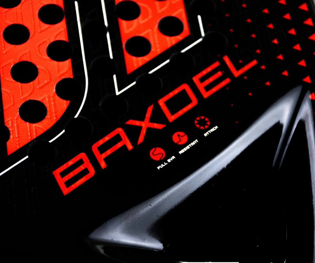 Pala de pádel Baxdel BX-2 Roja con núcleo EVA 20 grados y tubular de carbono