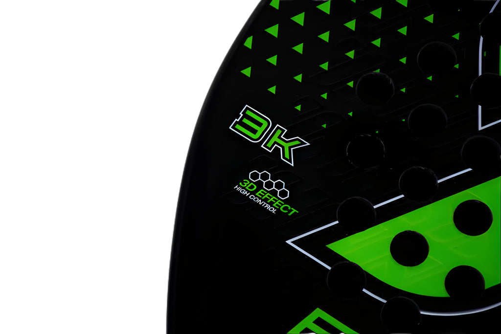 Detalle del marco de la pala de pádel Baxdel BX-2 fabricada con carbono 3K de alto rendimiento.