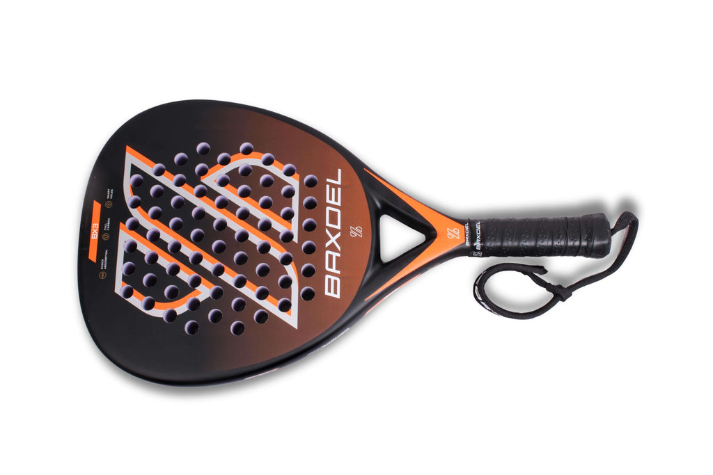Pala de pádel híbrida Baxdel BX-3 mate con peso ligero y balance medio para control y potencia